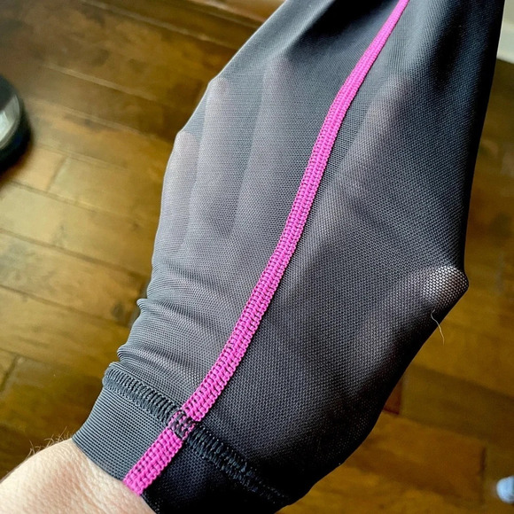 Lululemon Sweaty Endeavor leggings SZ 8 black pink - Picture 6 of 7